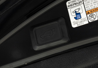 Подержанный автомобиль Toyota RAV4 2017 года (23 фото)