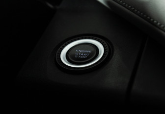 Подержанный автомобиль Geely Atlas 2024 года (22 фото)