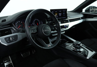 Подержанный автомобиль Audi A5 Liftback 2020 года (15 фото)