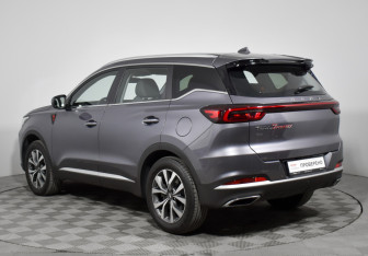 Подержанный автомобиль Chery Tiggo 7 Pro Max 2023 года (7 фото)