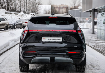 Подержанный автомобиль Geely Atlas 2024 года (6 фото)