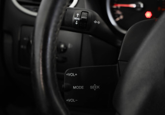 Подержанный автомобиль Ford Focus Hatchback 2011 года (63 фото)