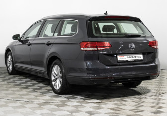 Подержанный автомобиль Volkswagen Passat Wagon 2019 года (7 фото)