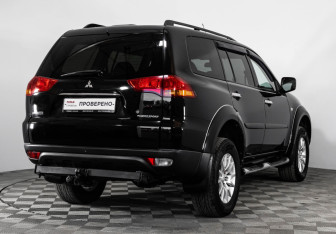 Подержанный автомобиль Mitsubishi Pajero Sport 2008 года (5 фото)