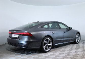 Подержанный автомобиль Audi A7 2019 года (5 фото)