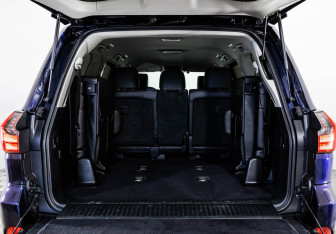 Подержанный автомобиль Lexus LX 2015 года (35 фото)