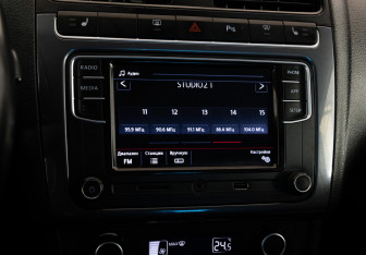 Подержанный автомобиль Volkswagen Polo Sedan 2019 года (14 фото)