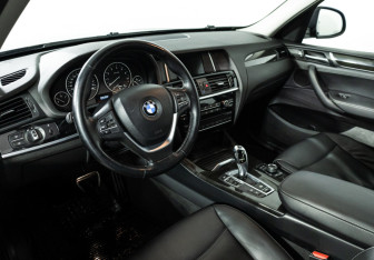 Подержанный автомобиль BMW X3 2014 года (11 фото)