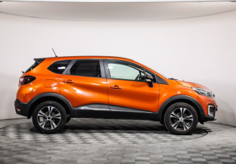 Подержанный автомобиль Renault Kaptur 2017 года (4 фото)