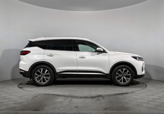 Подержанный автомобиль Chery Tiggo 7 Pro 2022 года (4 фото)