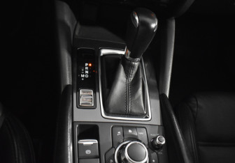 Подержанный автомобиль Mazda 6 Sedan 2015 года (17 фото)