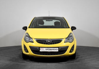 Подержанный автомобиль Opel Corsa 2013 года (2 фото)