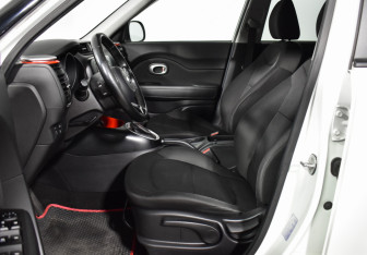 Подержанный автомобиль Kia Soul 2016 года (10 фото)