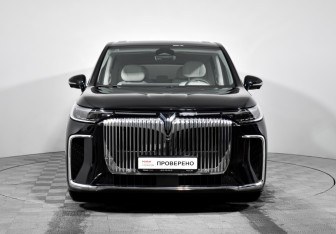 Подержанный автомобиль Voyah Dream 2025 года (2 фото)