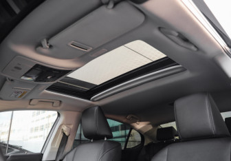 Подержанный автомобиль Lexus ES 2019 года (30 фото)