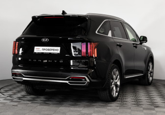 Подержанный автомобиль Kia Sorento 2020 года (6 фото)
