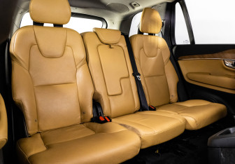 Подержанный автомобиль Volvo XC90 2015 года (24 фото)