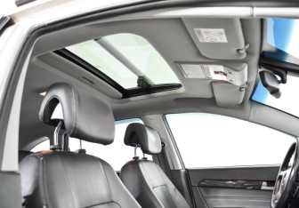 Подержанный автомобиль Chevrolet Captiva 2013 года (21 фото)