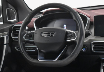 Подержанный автомобиль Geely Coolray 2022 года (14 фото)