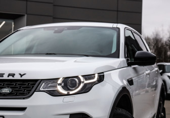Подержанный автомобиль Land Rover Discovery Sport 2018 года (2 фото)