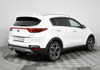 Подержанный автомобиль Kia Sportage 2018 года (5 фото)