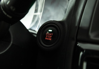Подержанный автомобиль Mazda CX-5 2012 года (15 фото)