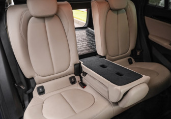 Подержанный автомобиль BMW X1 2021 года (24 фото)