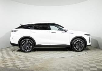 Подержанный автомобиль Exeed RX 2024 года (4 фото)