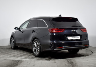 Подержанный автомобиль Kia Ceed Wagon 2019 года (7 фото)