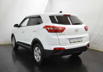 Подержанный автомобиль Hyundai Creta 2017 года (7 фото)
