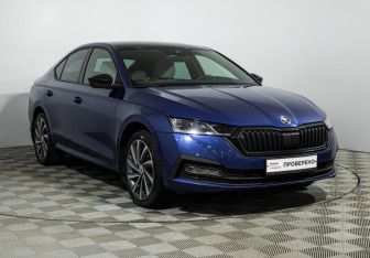 Подержанный автомобиль Skoda Octavia Liftback 2022 года (3 фото)