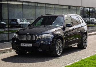 Подержанный автомобиль BMW X5 2016 года (3 фото)