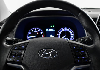 Подержанный автомобиль Hyundai Tucson 2018 года (15 фото)