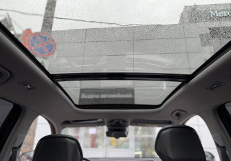 Подержанный автомобиль Geely Atlas 2024 года (24 фото)