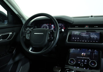 Подержанный автомобиль Land Rover Range Rover Velar 2017 года (12 фото)