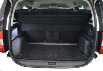 Подержанный автомобиль Skoda Yeti 2014 года (16 фото)