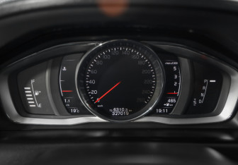 Подержанный автомобиль Volvo XC60 2016 года (13 фото)