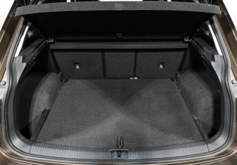 Подержанный автомобиль Volkswagen Tiguan 2019 года (20 фото)