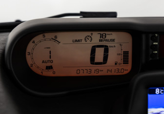 Подержанный автомобиль Citroen C3 Picasso 2013 года (28 фото)
