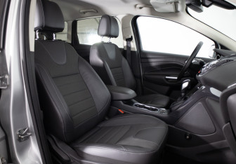 Подержанный автомобиль Ford Kuga 2013 года (20 фото)