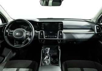 Подержанный автомобиль Kia Sorento 2020 года (13 фото)