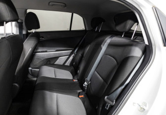 Подержанный автомобиль Hyundai Creta 2019 года (10 фото)