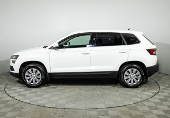 Подержанный автомобиль Skoda Karoq 2021 года (8 фото)
