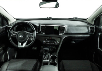 Подержанный автомобиль Kia Sportage 2020 года (13 фото)