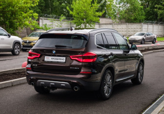 Подержанный автомобиль BMW X3 2019 года (6 фото)