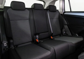 Подержанный автомобиль Volkswagen Tiguan 2021 года (23 фото)