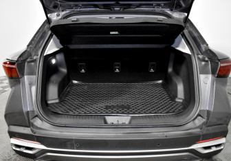 Подержанный автомобиль Omoda C5 2024 года (19 фото)