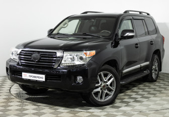 Подержанный автомобиль Toyota Land Cruiser Suv 2012 года (1 фото)