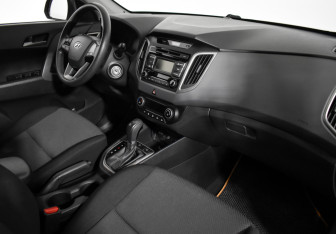 Подержанный автомобиль Hyundai Creta 2016 года (13 фото)