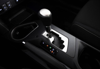 Подержанный автомобиль Toyota RAV4 2018 года (15 фото)